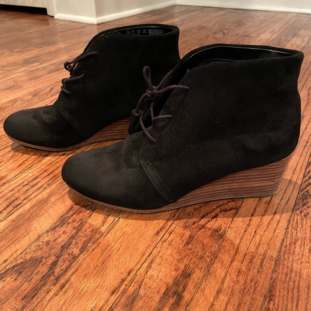 Dr. School’s Dakota Wedge Bootie
